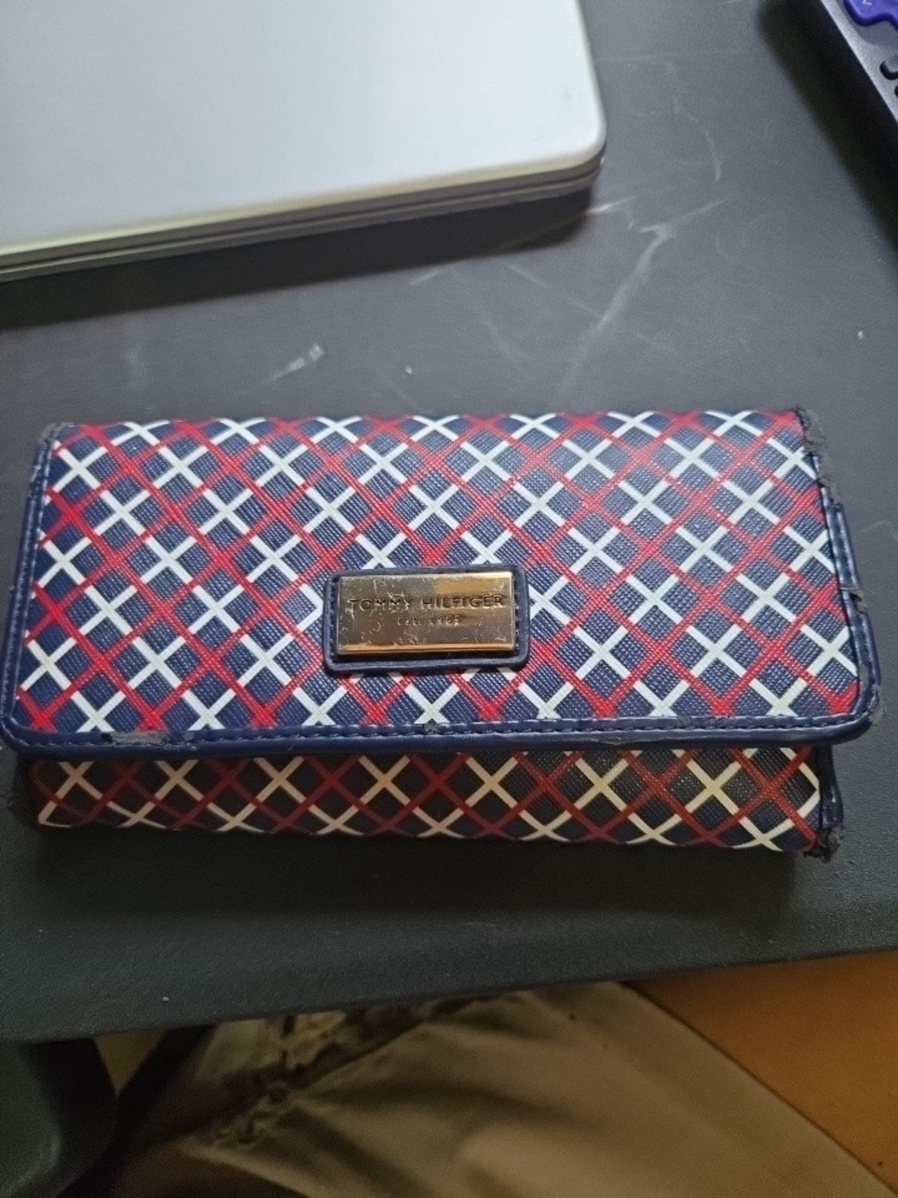 Tommy Hilfiger Red, White‎ & Blue Check Trifold Wallet